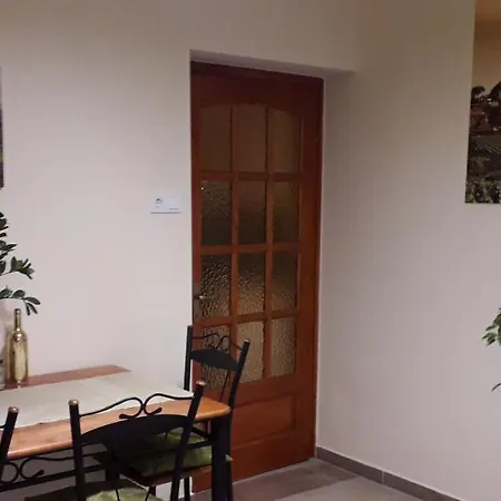 Diana Apartmanhaz Lejlighed